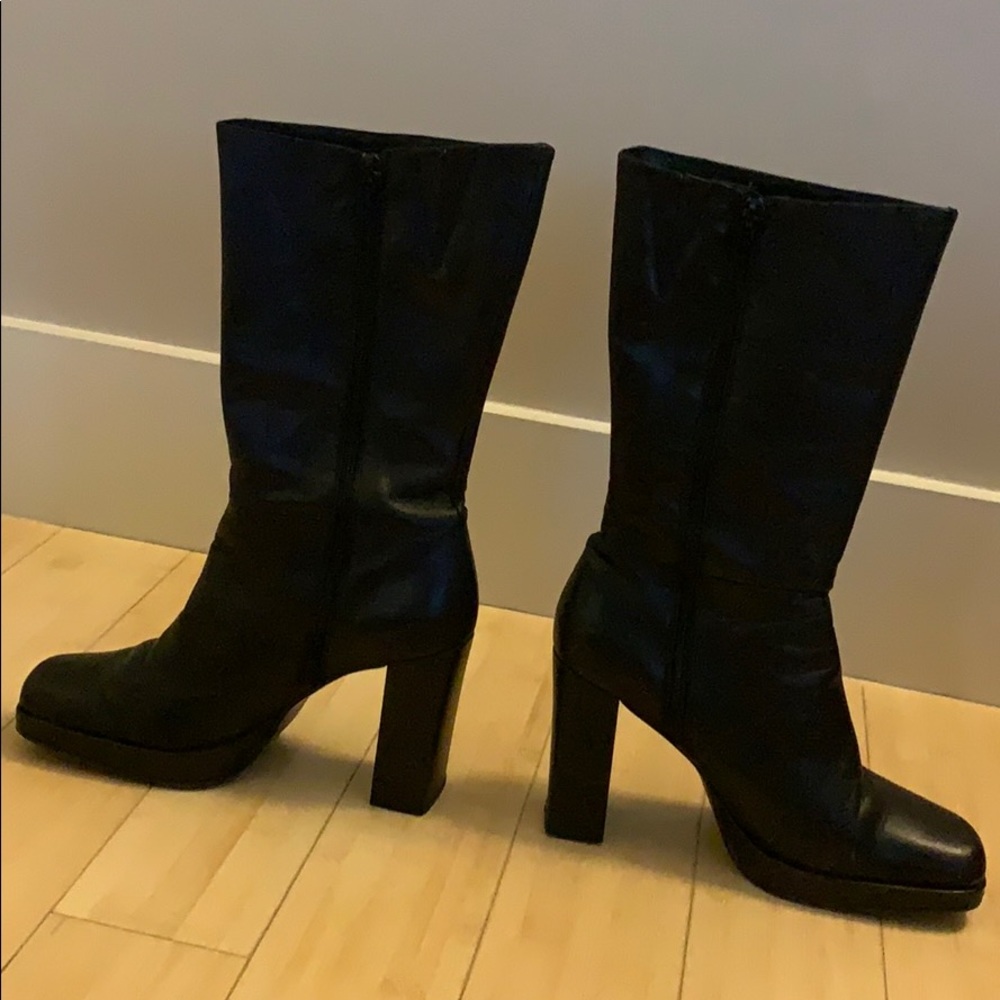 Guess leather boots